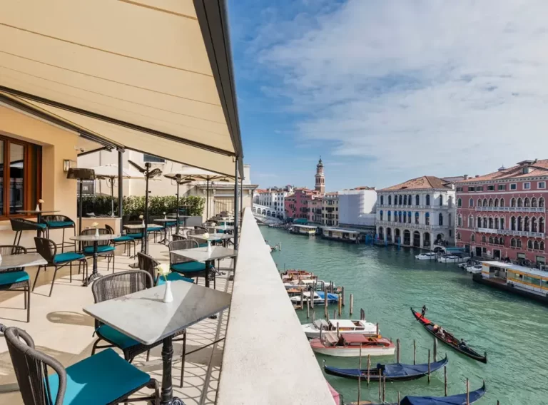 affordable Venice hotels with a canal view