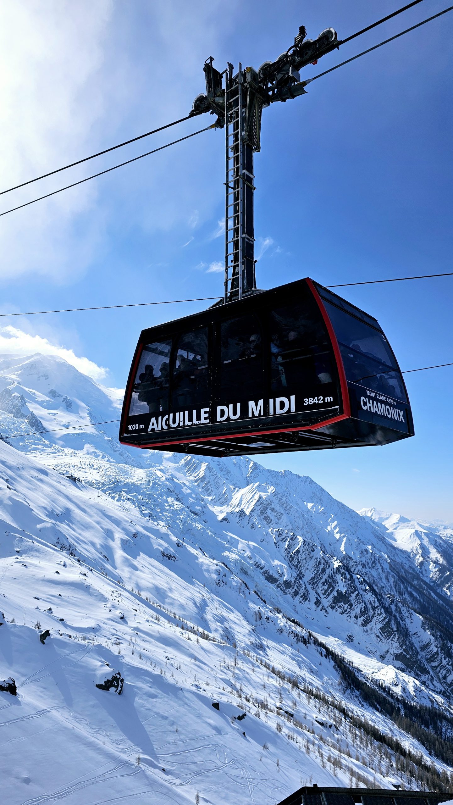 How to Get from Geneva Airport to Chamonix: Bus, Train or Car