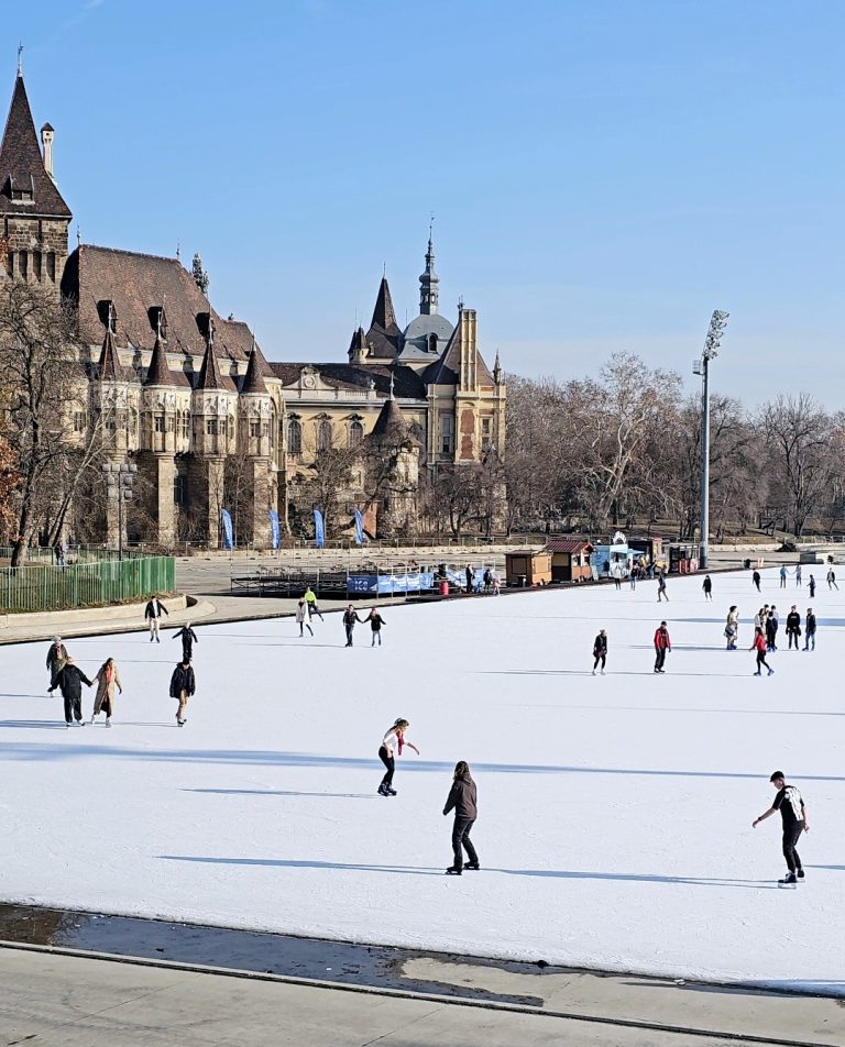 Budapest ice skating for kids