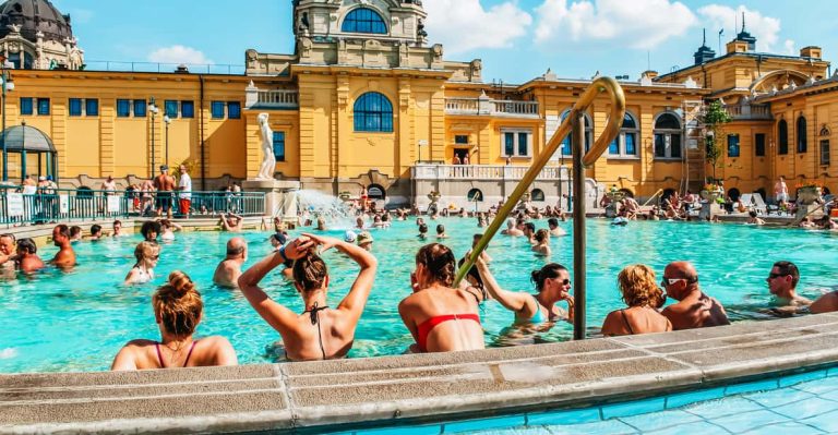 Spa days in Budapest for teenagers at Széchenyi Thermal Bath