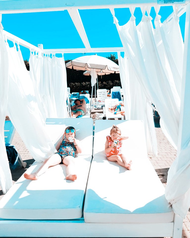 Travel to Rome with Kids cheaply