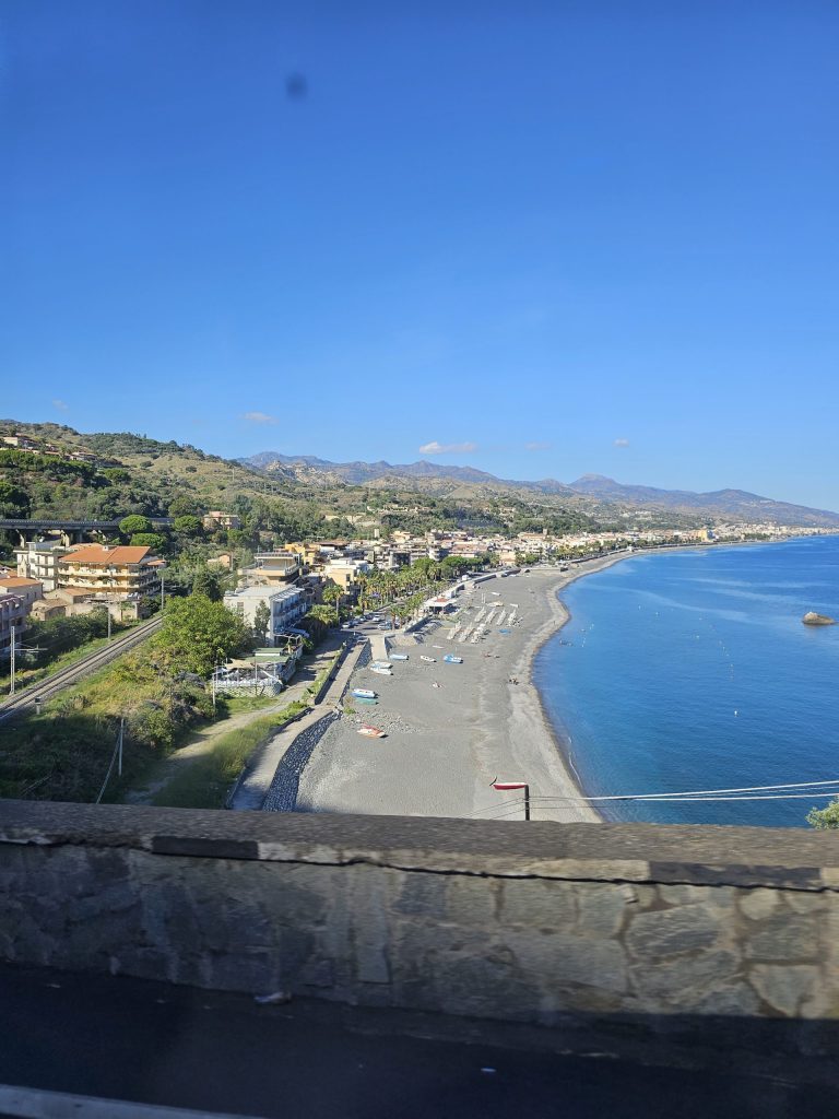 Messina to Taormina by bus