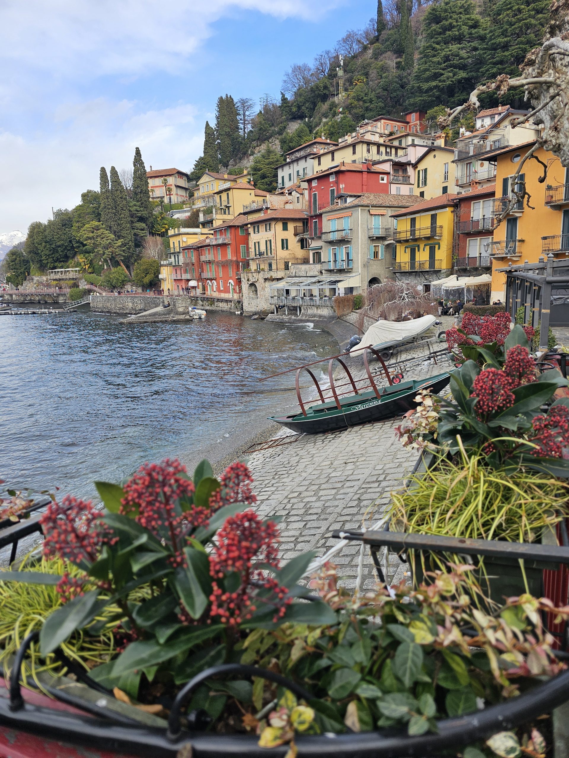 varenna coloured houses in winter
