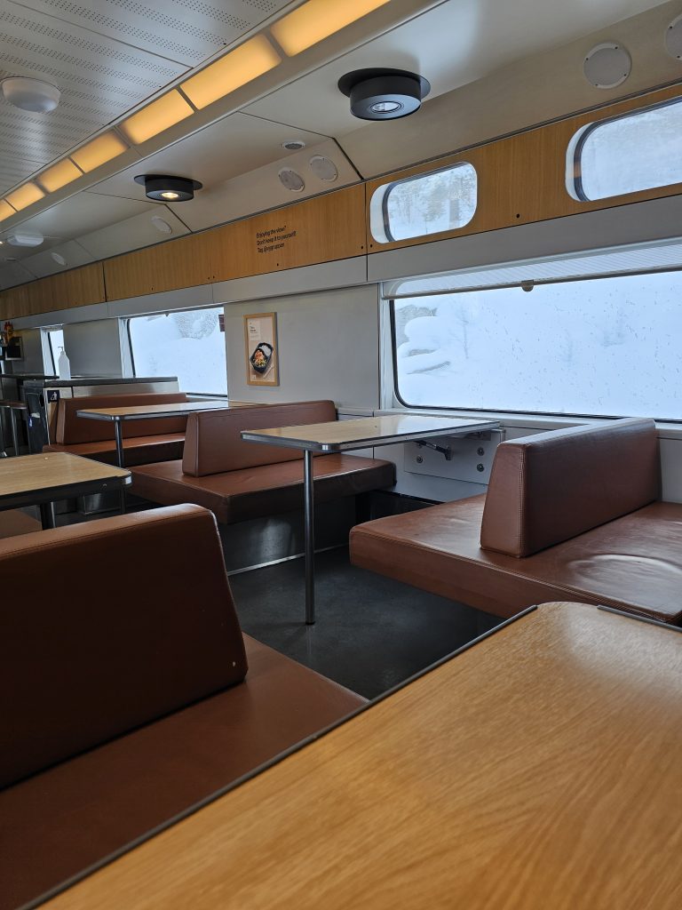 Bergensbanen dining carriage for hot meals, sandwiches and snacks