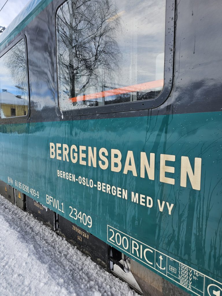 Bergensbanen train from Bergen to Oslo