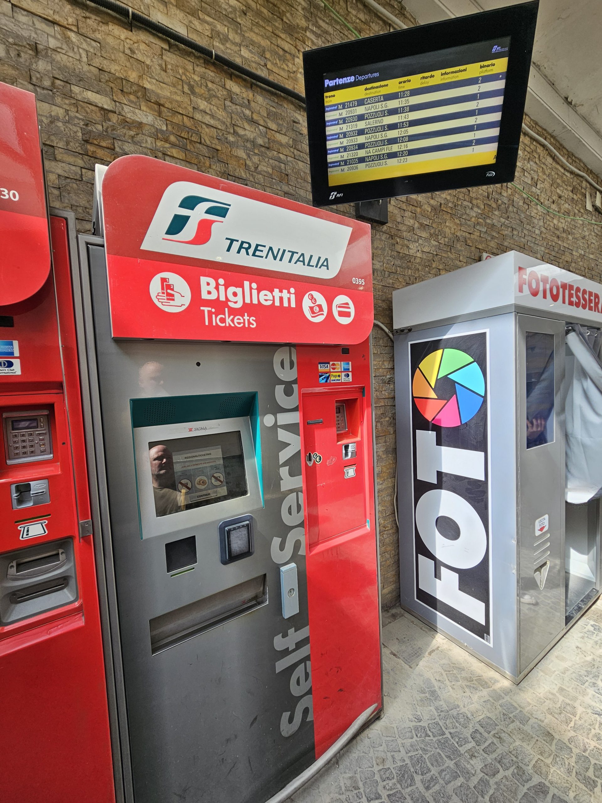 Getting around Naples with kids