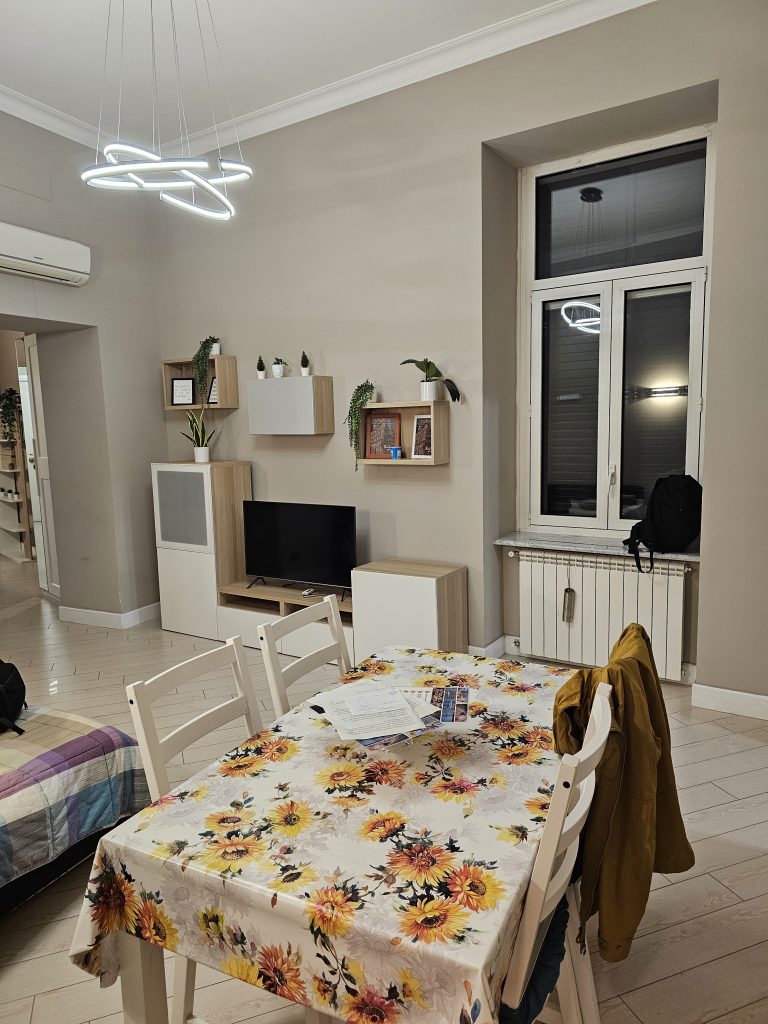 where to stay in Naples with kids