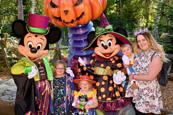 Mickey and Minnie Halloween outfits