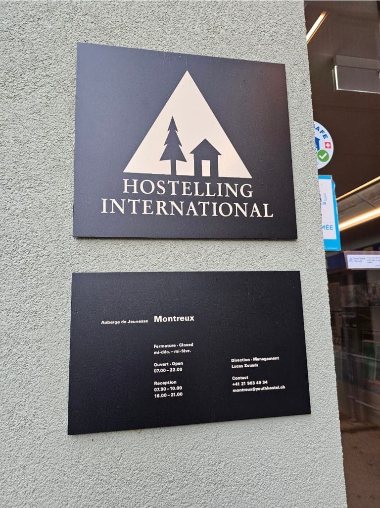 Montreux youth hostel logo
