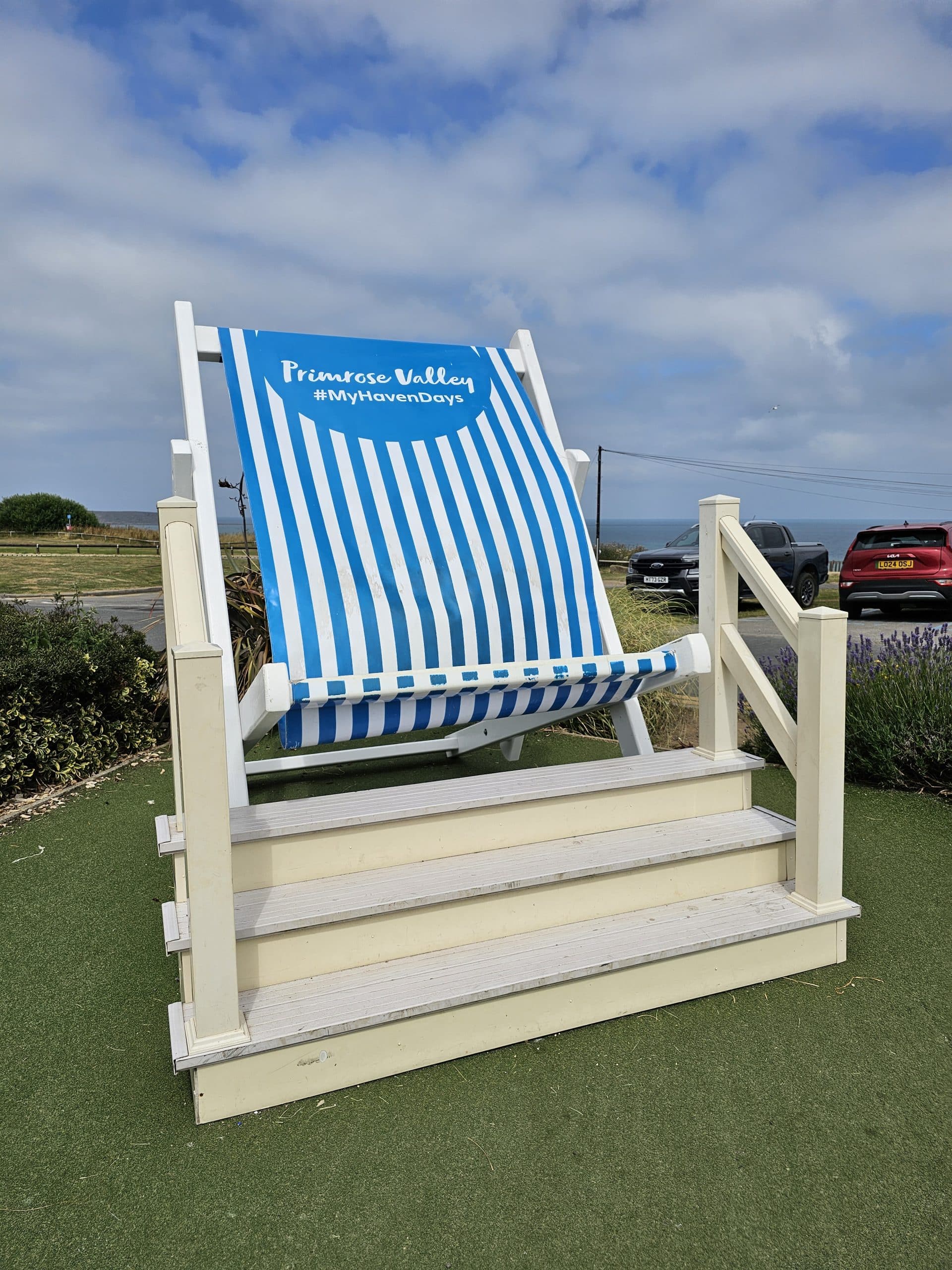 Primrose Valley Large Haven Deck Chair